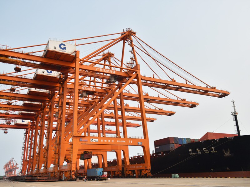 China's foreign trade up 5.2% in Jan-Oct period